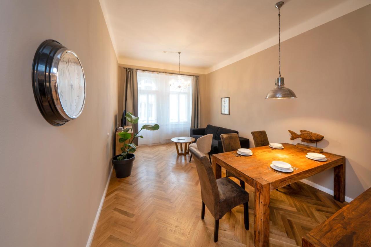 Apart Hotel Zborovska Прага Екстер'єр фото