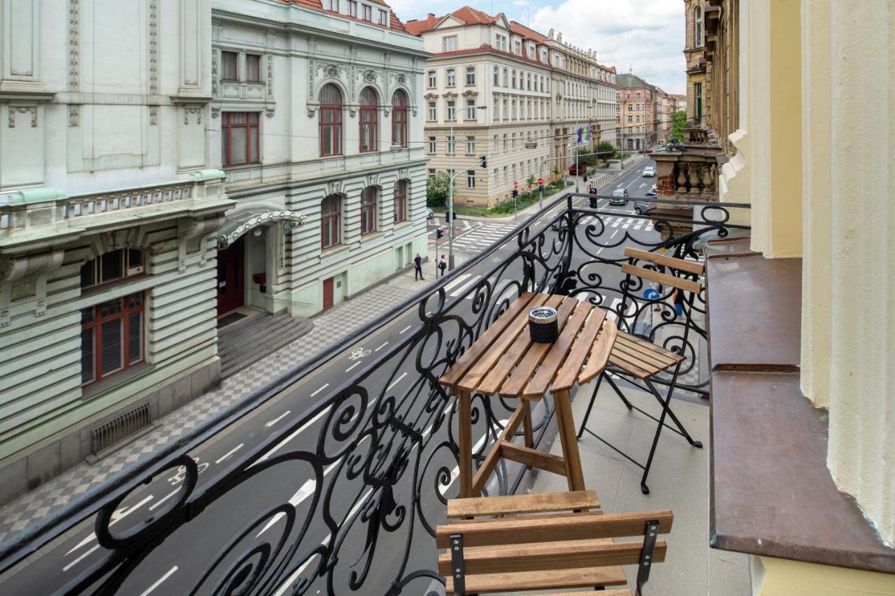 Apart Hotel Zborovska Прага Екстер'єр фото