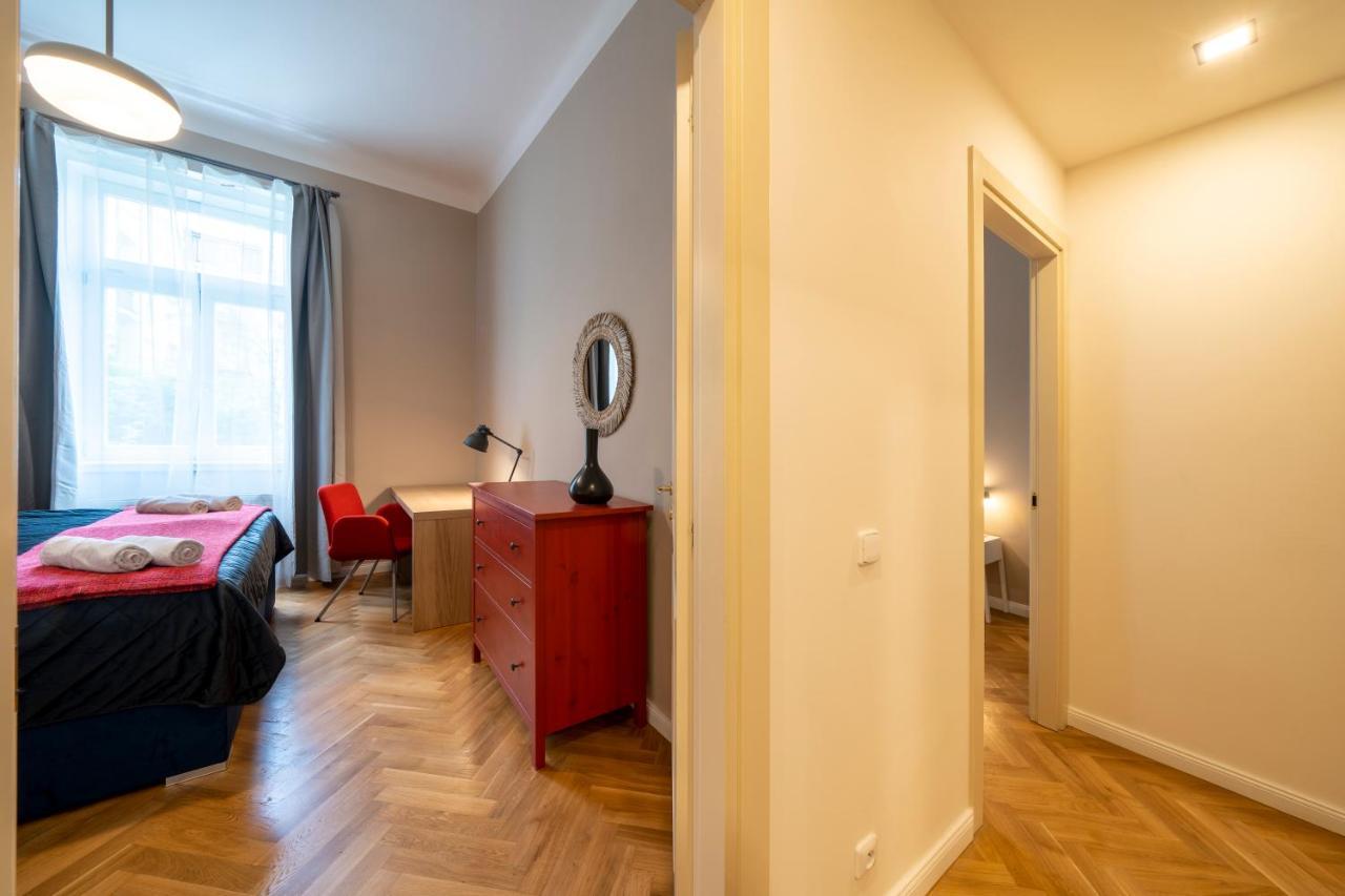 Apart Hotel Zborovska Прага Екстер'єр фото