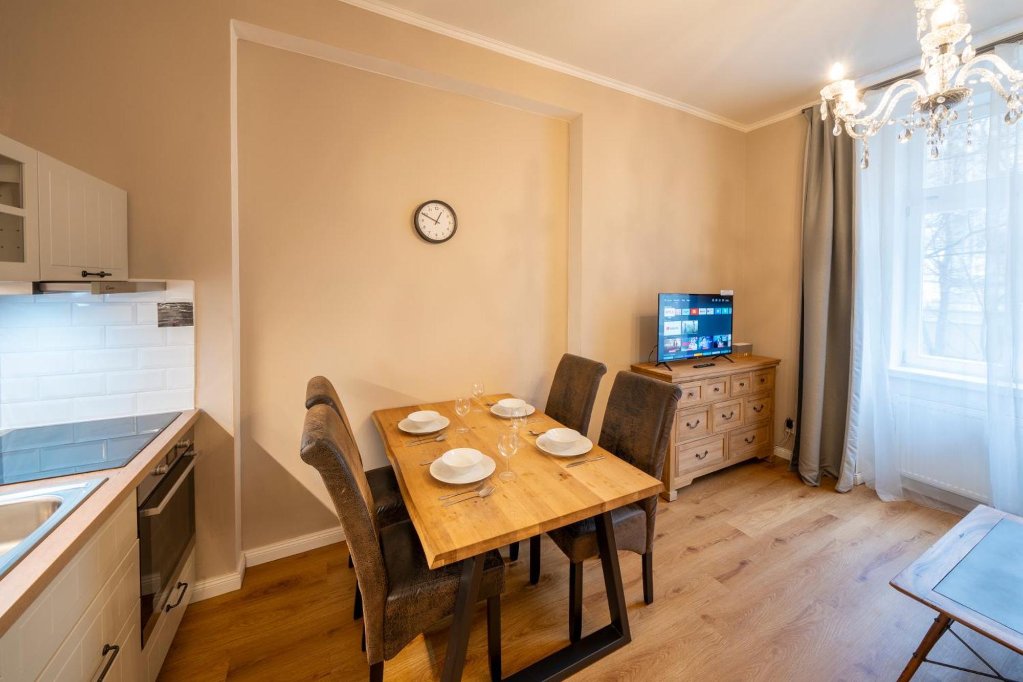Apart Hotel Zborovska Прага Екстер'єр фото