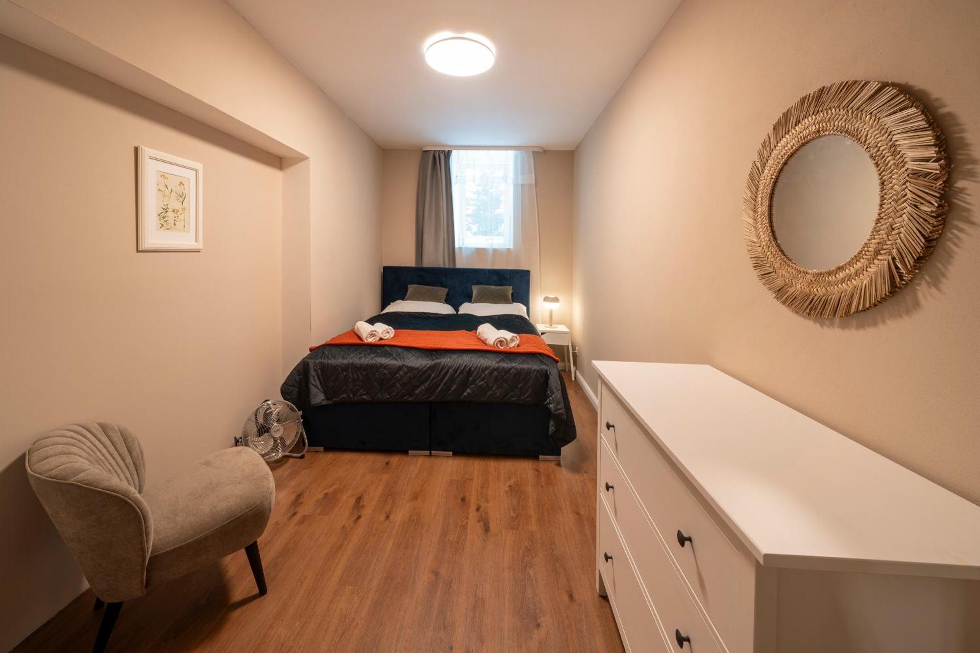 Apart Hotel Zborovska Прага Екстер'єр фото