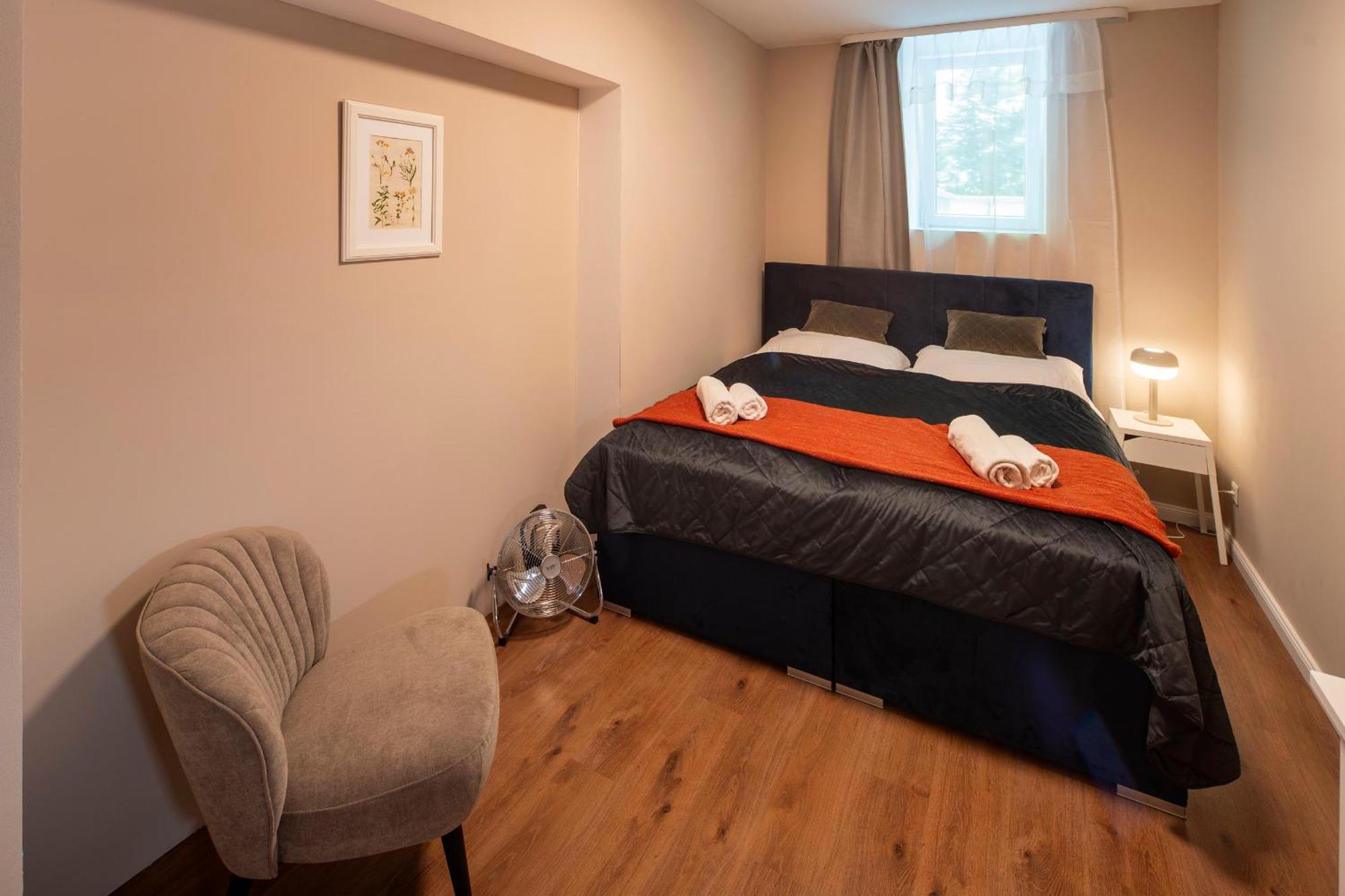 Apart Hotel Zborovska Прага Екстер'єр фото